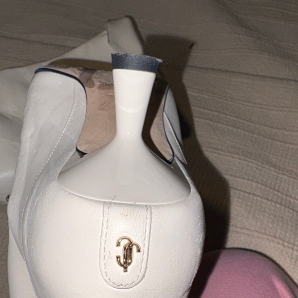 Jimmy Choo Leather Cream Heeled Boots size 39.5 with dust bag. EUC. - Picture 10 of 10